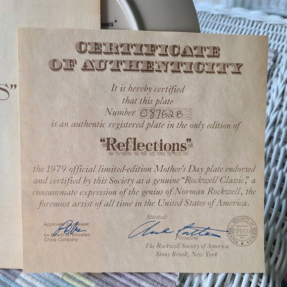 Vintage Norman Rockwell Mother's Day 1979 "Reflections" Knowles Collector Plate - Picture 10 of 10